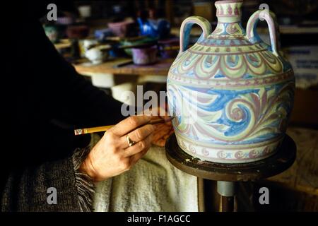 Porches pottery studio. Algarve. Il Portogallo. Europa Foto Stock