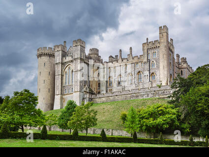 Castello di Arundel e Arundel, West Sussex, in Inghilterra, Regno Unito Foto Stock