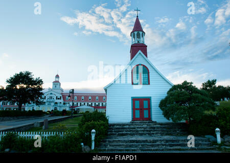 La prima chiesa in Tadoussac - Quebec, Canada Foto Stock