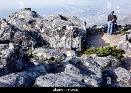 Città del Capo Sud Africa, Table Mountain National Park, riserva naturale, top, escursioni, sentiero, Overlook, Black Afro American, uomo uomini maschio, donna donne, coupl Foto Stock