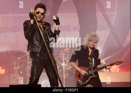 Berlino, Germania, concerto Queen + Adam Lambert alla O2 World Foto Stock