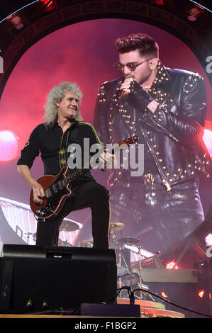 Berlino, Germania, concerto Queen + Adam Lambert alla O2 World Foto Stock