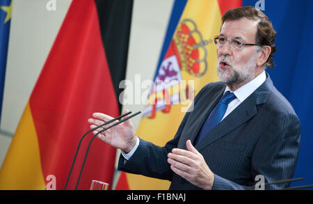 Berlino, Germania. 1 Sep, 2015. Il Primo Ministro spagnolo Mariano Rajoy parla nel corso di una conferenza stampa tenutasi a Berlino, Germania, 1 settembre 2015. Credito: dpa picture alliance/Alamy Live News Foto Stock