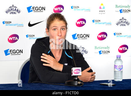 Johanna Konta (GB) in una conferenza stampa presso il Aegon International, Eastbourne, 24 giugno 2015. (Fotografo accreditato) Foto Stock