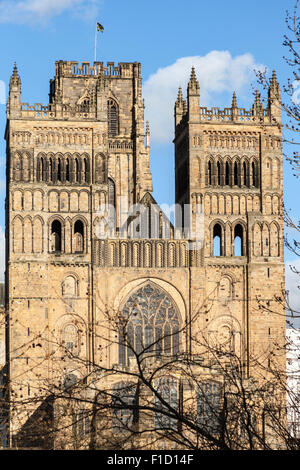 La Cattedrale di Durham dal Riverside, Durham, County Durham, Inghilterra Foto Stock