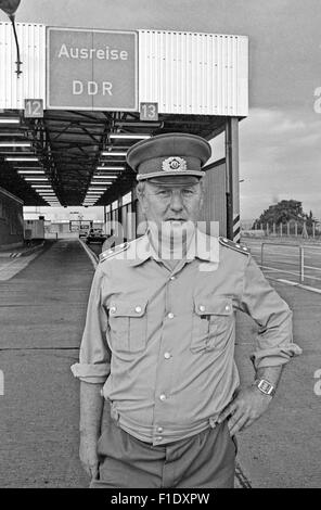 Ultimo turno della RDT le truppe di frontiera, al confine tedesco-tedesco, qui il valico di frontiera Wartha-Herleshausen, autostrada A4 Foto Stock