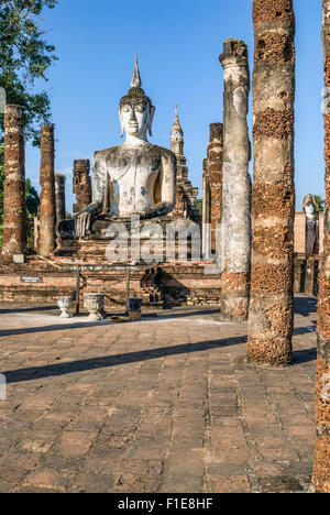 Wat Mahathat, Sukhothai Historical Park, Thailandia Foto Stock