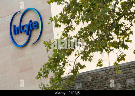 Un logo segno al di fuori della sede della Incyte Corporation in Wilmington, Delaware il 29 agosto 2015. Foto Stock