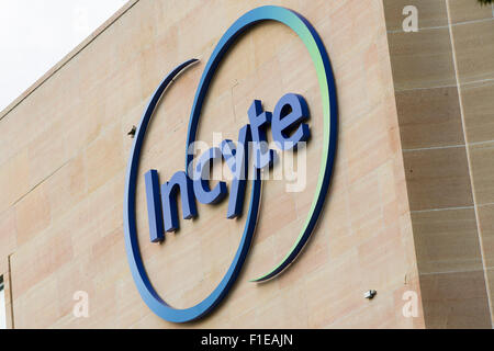 Un logo segno al di fuori della sede della Incyte Corporation in Wilmington, Delaware il 29 agosto 2015. Foto Stock