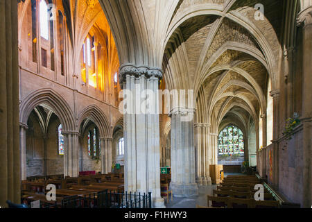 Interno di Pershore Abbey Foto Stock