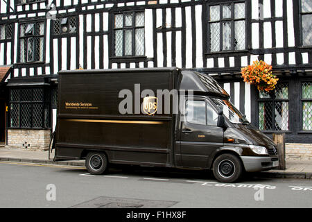 Pacchi UPS van, Stratford-upon-Avon, Regno Unito Foto Stock