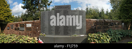 Ampia colpo di Lockerbie PA103 memorial con i nomi dei morti,d'estate,Scozia,UK Foto Stock