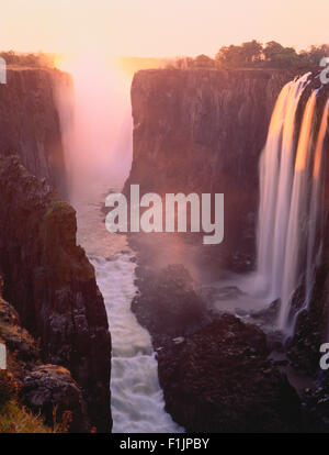 Victoria Falls Zambezi River Zimbabwe, Africa Foto Stock