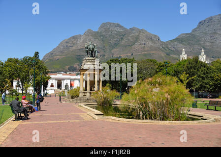 Delville legno Memorial e Iziko SA Museum, la società del giardino, Cape Town, Provincia del Capo occidentale, Repubblica del Sud Africa Foto Stock