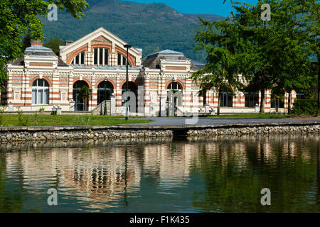 Le terme edificio a Bagneres de Bigorre, Haute Garonne, Francia Foto Stock