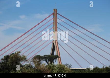 Autobahnbrücke Düsseldorf Neuss Foto Stock