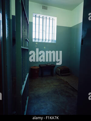 Nelson Mandela la cella del carcere di Robben Island, Western Cape, Provincia del Capo, in Sud Africa Foto Stock