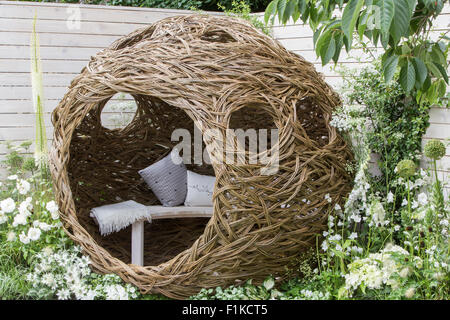 Paesaggi viventi, Twitchers Città Giardino, Designer CouCou Design, Sarah De Keyser RHS Hampton Court Flower Show 2015 Foto Stock