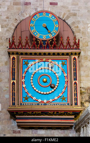 15Il thC Orologio Astronomico nella Cattedrale di Exeter, Exeter, Devon, Regno Unito Foto Stock