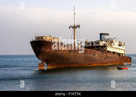 Relitto di nave arenarsi Telamon Lanzarote Spagna Foto Stock