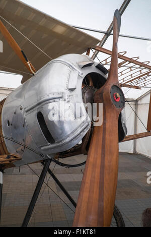 Un parzialmente restaurato Sopwith Pup biplano, visualizzato a tyntesfield Somerset Foto Stock