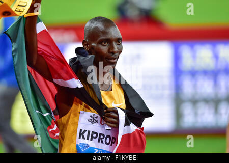 Zurigo, Svizzera, 03 settembre, 2015. Asbel Kiprop (KEN) dopo aver vinto il Uomini 1500m a 2015 IAAF Diamond League meeting di atletica a Zurigo. Elia Motonei Manangoi (KEN) finiture 2nd, Robert Biwott (KEN) 3rd. Credito: Erik Tham/Alamy Live News Foto Stock