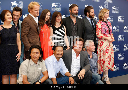 John Hawkes, Jason Clarke, Emily Watson, Josh Brolin, Baltasar Kormakur e Jake Gyllenhaal con squadra pellicola frequentando il 'Everest' photocall presso la 72a Venice International Film Festival nel mese di settembre 02, 2015/picture alliance Foto Stock