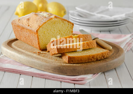 Torta Madeira. Lo stile tradizionale di pan di spagna. Il cibo del Regno Unito Foto Stock