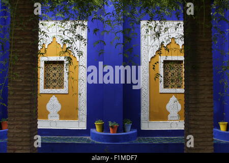 La casa blu nel 'Jardin Majorelle'.A Marrakech,Marocco,Africa fu la casa dello stilista francese Yves Saint Laurent Foto Stock