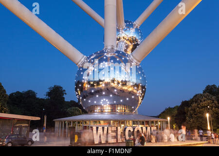 L'Atomium di Bruxelles in Belgio Foto Stock