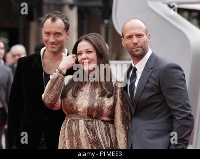 Londra, UK, 27 Maggio 2015: Jude Law, Melissa Mccarthy e Jason Statham frequentare la premiere europeo di "PY" presso l' Odeon Cine Foto Stock