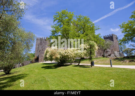 Guimaraes castello, nel nord del Portogallo. Foto Stock