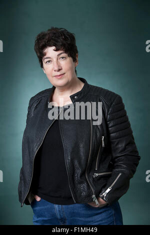 Joanne Michele Sylvie Harris, MBE, l autore inglese, il più noto per il suo premiato romanzo, Chocolat, all'Edinburgh International Book Festival 2015. Edimburgo, Scozia. Il 16 agosto 2015 Foto Stock