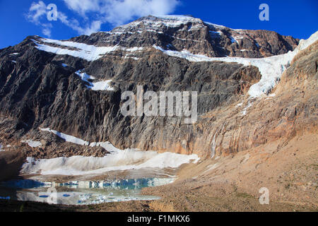 Canada, Alberta, Jasper National Park, il Monte Edith Cavell, Angel Glacier, lago glaciale, Foto Stock