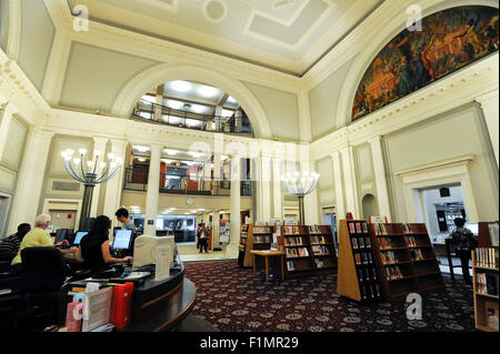 New Haven Free Public Library, New Haven, Connecticut. Lunetta murale progettato da Bancel La Farge e dipinta da Deane Keller. Foto Stock