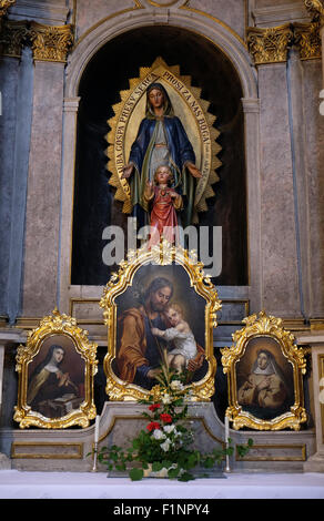 Altare della Vergine Maria nella St Nicholas Cathedral a Ljubljana, Slovenia il 30 giugno 2015 Foto Stock