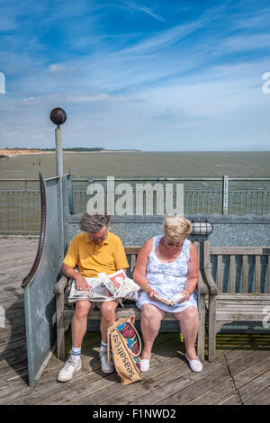 Una buona lettura Foto Stock