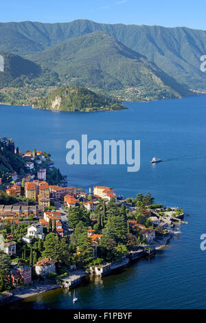 Vista aerea Varenna e il Lago di Como lombardia italia Foto Stock