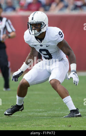 5 Settembre 2015: Penn State Nittany Lions Giordano sicurezza Lucas (9) in azione durante il NCAA Football gioco tra la Penn State Nittany Lions e il Tempio di gufi al Lincoln Financial Field di Philadelphia, Pennsylvania. Il Tempio di gufi ha vinto 27-10. Christopher Szagola/CSM Foto Stock