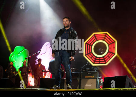 L'Irlanda. 5 Settembre, 2015. Damon Albarn, cantante con leggende del Britpop Blur sul palco a Picnic elettrico, Irlanda il più grande festival 2015 Credit: Darren McLoughlin/Alamy Live News Foto Stock