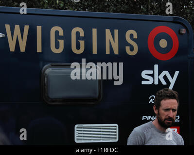 Wrexham, Regno Unito. 06 Sep, 2015. Sir Bradley Wiggins intervistata in Wrexham dopo la prima fase del ciclo del credito di gara: SIMON STAPLEY/Alamy Live News Foto Stock