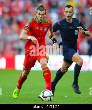 Cardiff, Galles. 06 Sep, 2015. Euro 2016 qualifica. Il Galles contro Israele. Il Galles Gareth balla sull'attacco. Credito: Azione Sport Plus/Alamy Live News Foto Stock