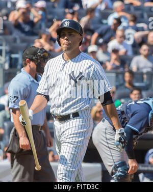 Sett. 6, 2015 - New York New York, Stati Uniti - Yankees' CARLOS BELTRAN colpisce nel quarto inning, NY Yankees vs. Tampa Bay Rays, lo Yankee Stadium, domenica 6 settembre, 2015. (Credito Immagine: © Bryan Smith via ZUMA filo) Foto Stock