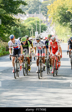 Ribble Valley, Regno Unito, 7 settembre, 2015.Tour della Gran Bretagna cycle race stadio 2. Heading Up Accrington strada fuori del villaggio di Whalley, Lancashire Credito: Paolo Adams/Alamy Live News Foto Stock