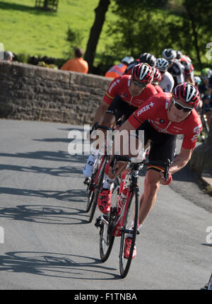 Downham village, Lancashire, Regno Unito. Il 7 settembre, 2015. Fase 2 Aviva tour della Gran Bretagna gara ciclistica in Downham village, nel Lancashire. André Greipel team Lotto-Soudal. Credito: STEPHEN FLEMING/Alamy Live News Foto Stock