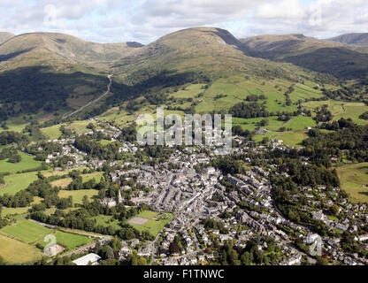 Vista aerea di Ambleside nella parte superiore del lago di Windermere, Cumbria, Regno Unito Foto Stock