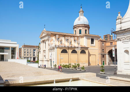 Chiesa di san rocco tutti i'augusteo la chiesa di San Rocco Piazza Augusto Imperatore Rma Roma Lazio Italia Europa UE Foto Stock