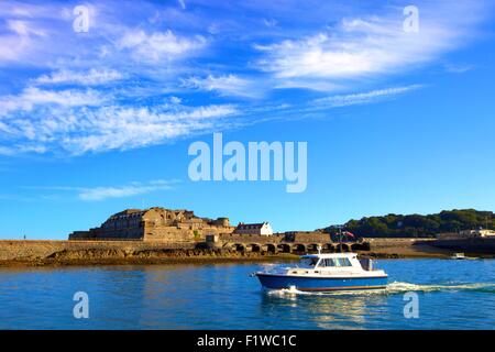 Castle Cornet e il porto, St. Peter Port Guernsey, Isole del Canale Foto Stock