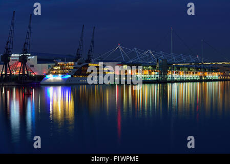 ExCeL Exhibition and Conference Centre e il Sunborn Yacht Hotel Royal Victoria Dock, London Borough of Newham, Londra E16, Regno Unito Foto Stock