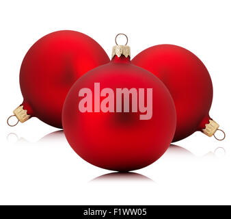 Rosso palle di Natale isolato su uno sfondo bianco. Foto Stock
